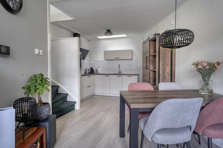 Tussenwoning te koop: Melkweglaan 53, Hazerswoude-Rijndijk