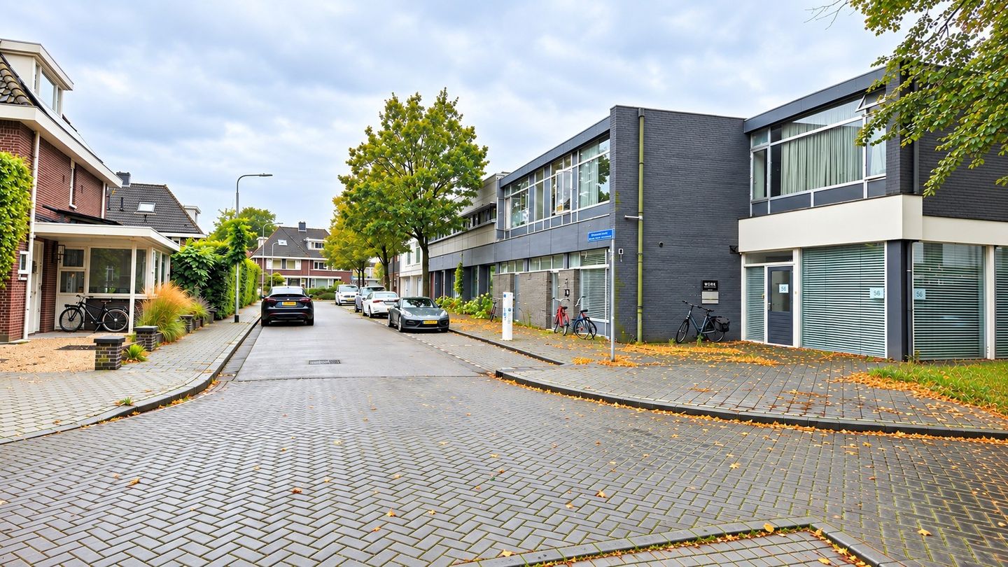 Bekijk foto 1 van Burgemeester Jansenstraat 56