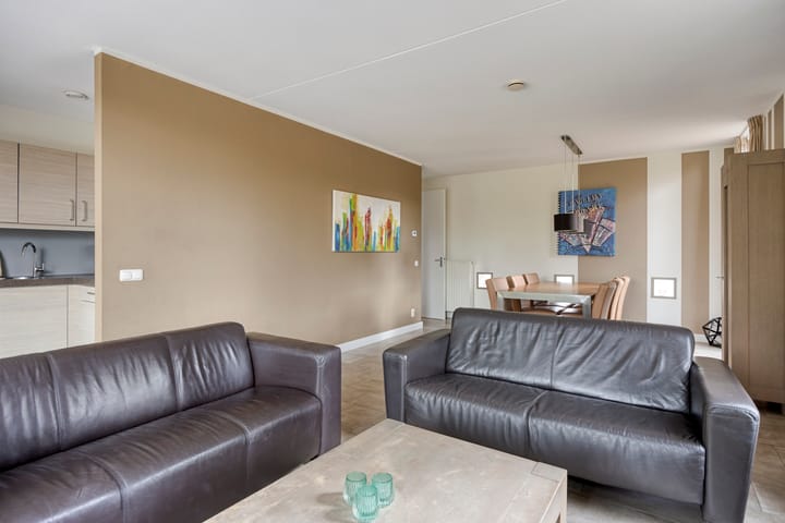 Vrijstaande woning te koop: Schutteheide 1-370, Heel