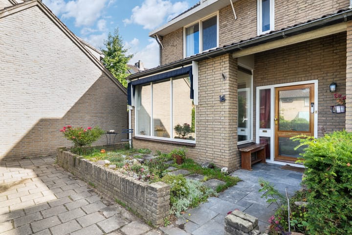 Hoekwoning te koop: Mastmeen 16, Harderwijk