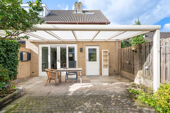 Hoekwoning te koop: Mastmeen 16, Harderwijk