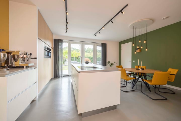 Twee-onder-één-kap te koop: Kaarsenmaker 76, Oost West En Middelbeers