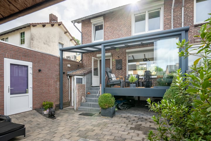 Tussenwoning te koop: Dr. Nolensstraat 39, Landgraaf