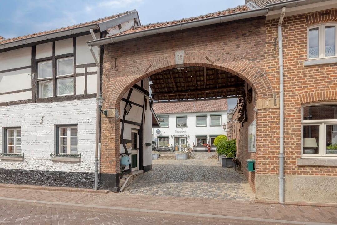 Photo 1 of Dorpstraat 10