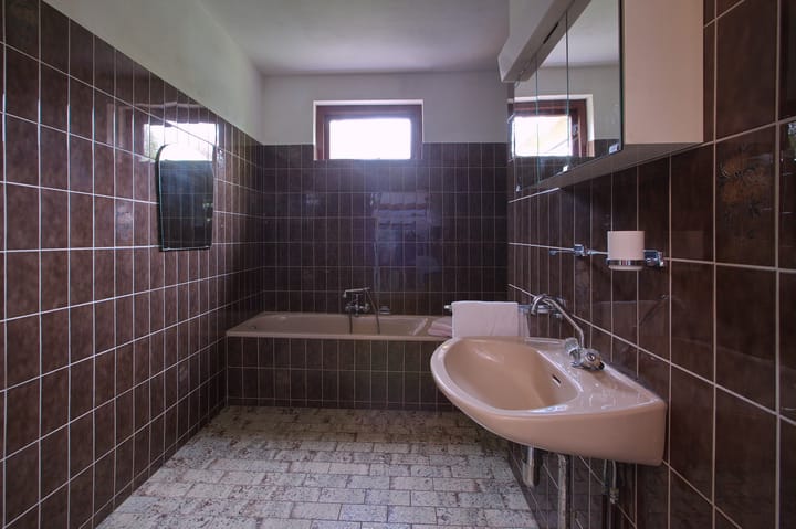 Vrijstaande woning te koop: Middelweg 36, Rockanje