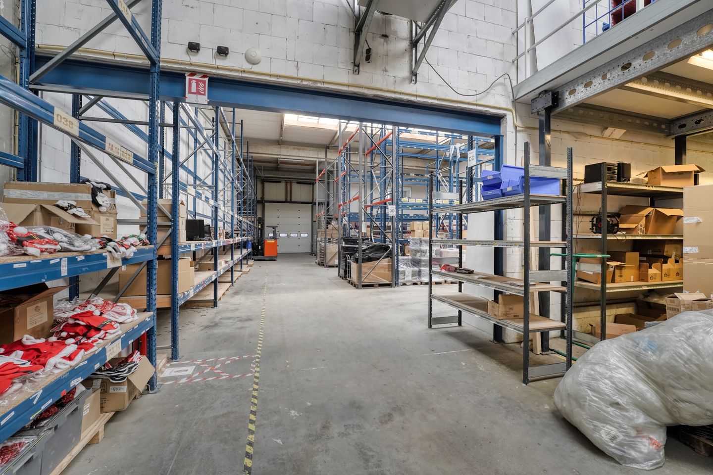 View photo 3 of Industrieweg 12