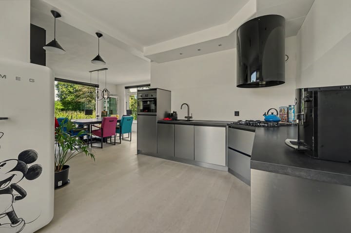 Vrijstaande woning te koop: Middelweg 36, Rockanje