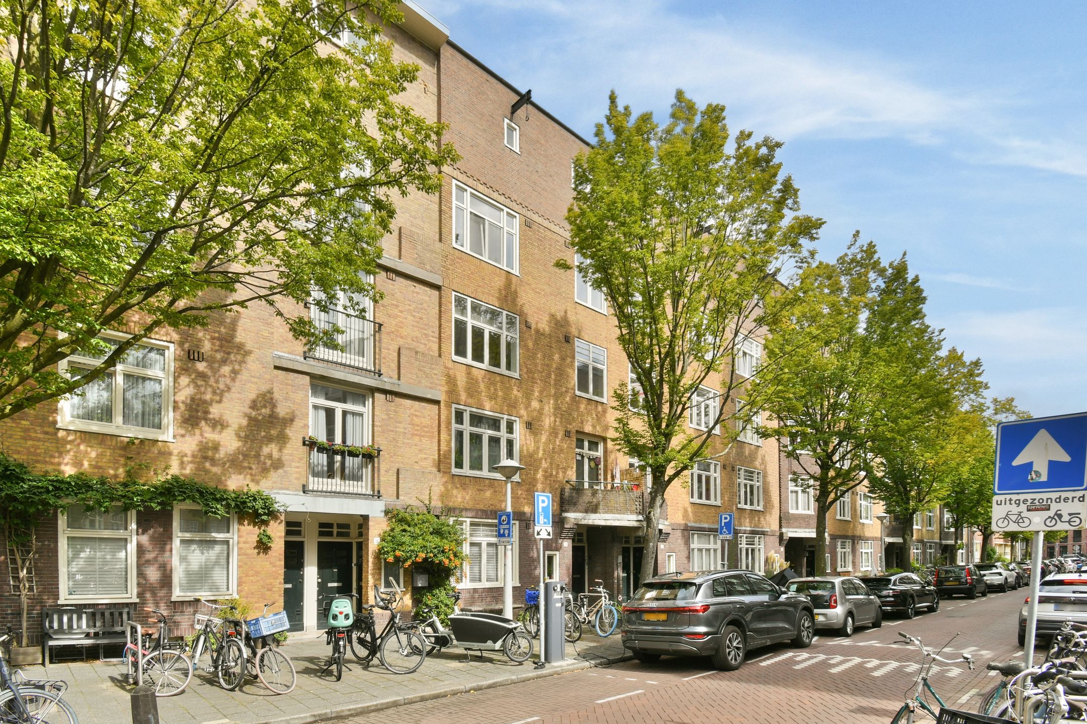Foto 24 van Van Kinsbergenstraat 24-2