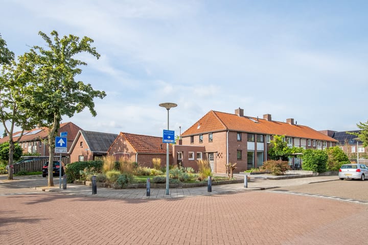 Hoekwoning te koop: Professor Schreinemakersstraat 36, Roermond