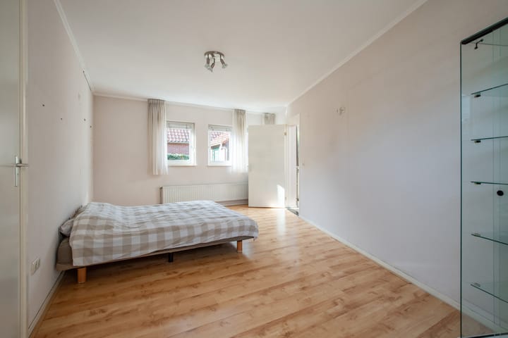 Hoekwoning te koop: Professor Schreinemakersstraat 36, Roermond