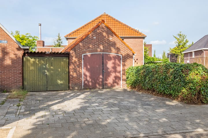 Hoekwoning te koop: Professor Schreinemakersstraat 36, Roermond