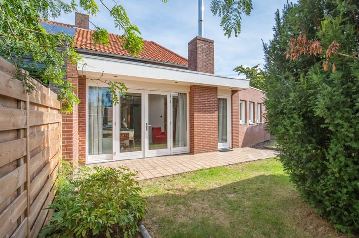 Hoekwoning te koop: Professor Schreinemakersstraat 36, Roermond