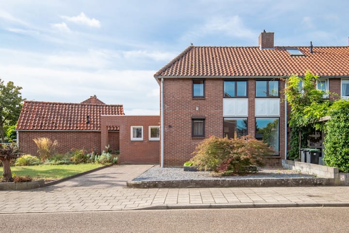 Hoekwoning te koop: Professor Schreinemakersstraat 36, Roermond