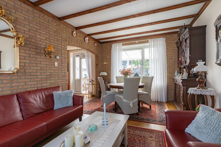 Tussenwoning te koop: Canisiusstraat 7, Kerkrade