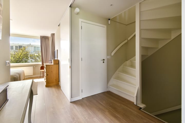 Tussenwoning te koop: Hillenraadt 57, Amsterdam