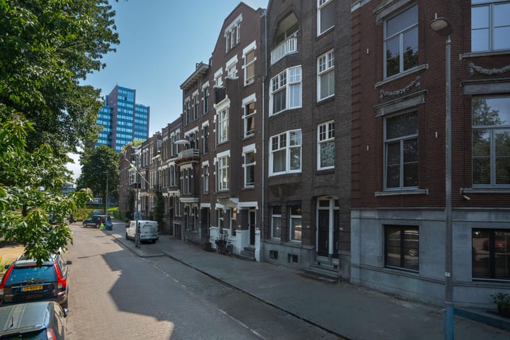Appartement te koop: Heemraadssingel 327A, Rotterdam