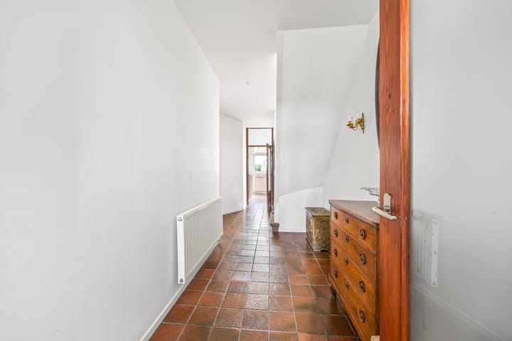 Tussenwoning te koop: Weverslaan 25, Voorburg