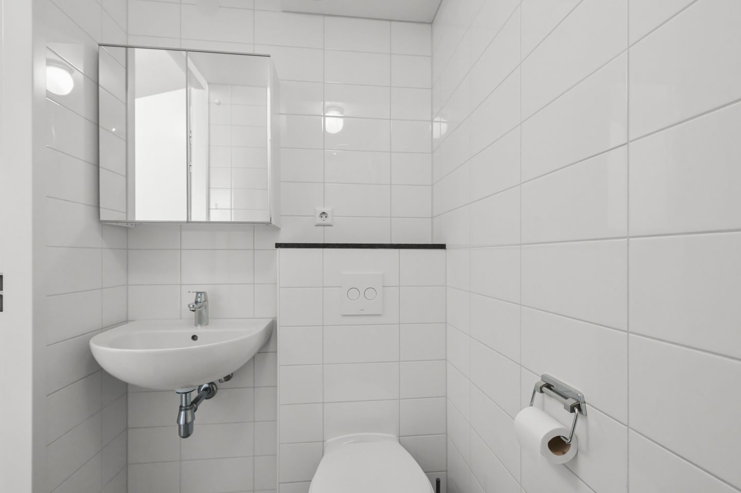 Photo 19 of Welnastraat 351
