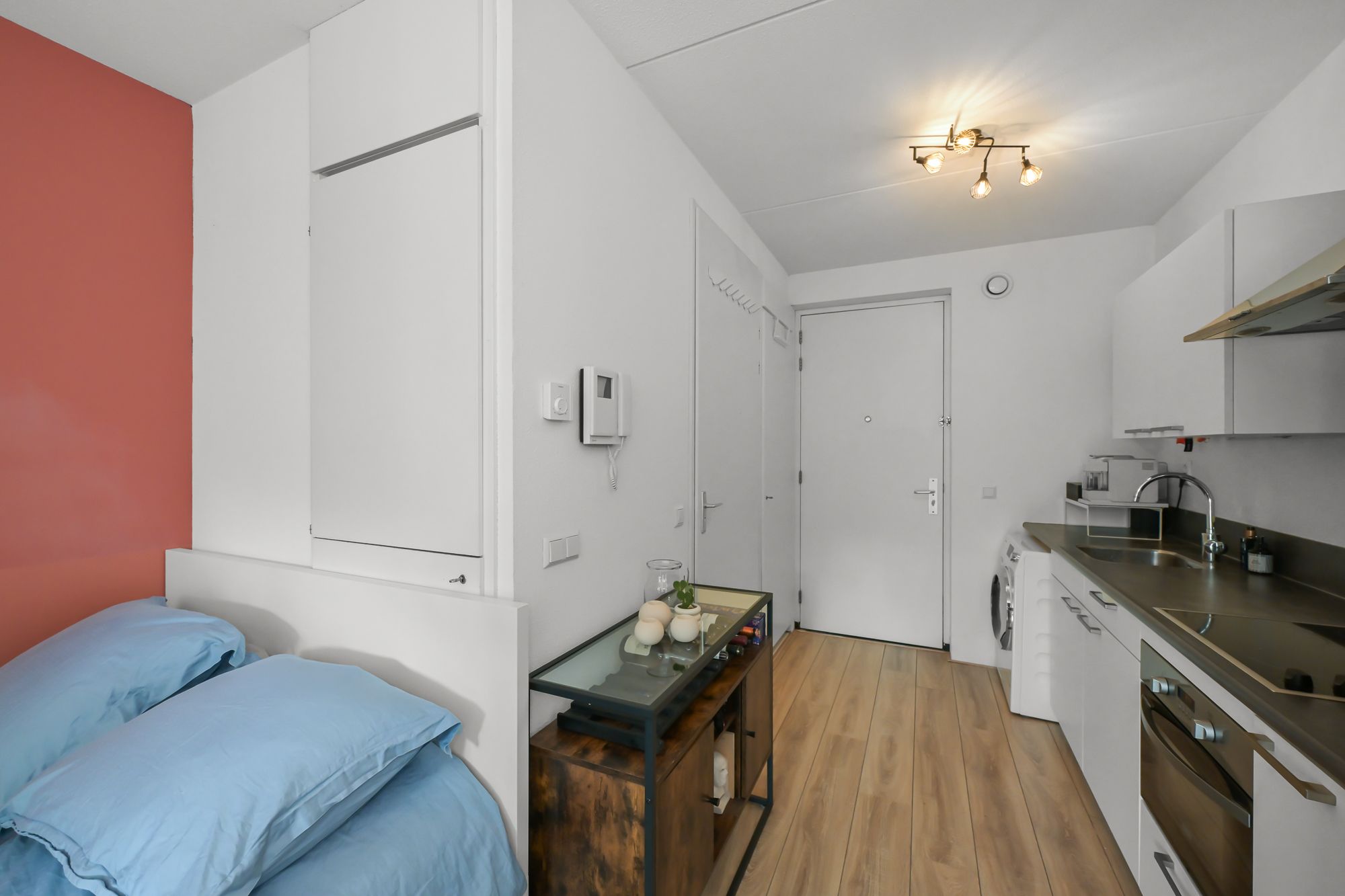 Photo 15 of Welnastraat 351