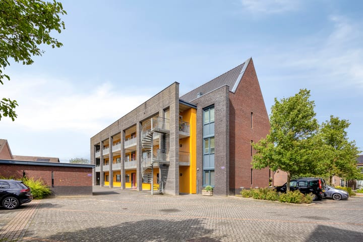 Appartement te koop: Wilhelminalaan 69, Brakel