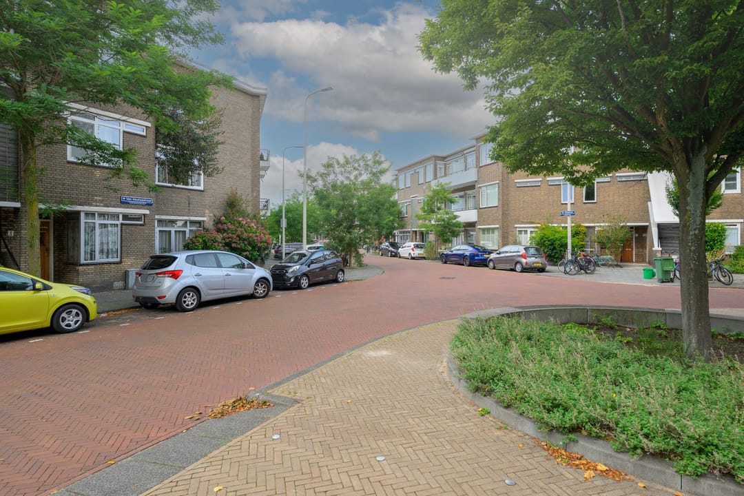 Foto 1 van Van Heutszstraat 1-B