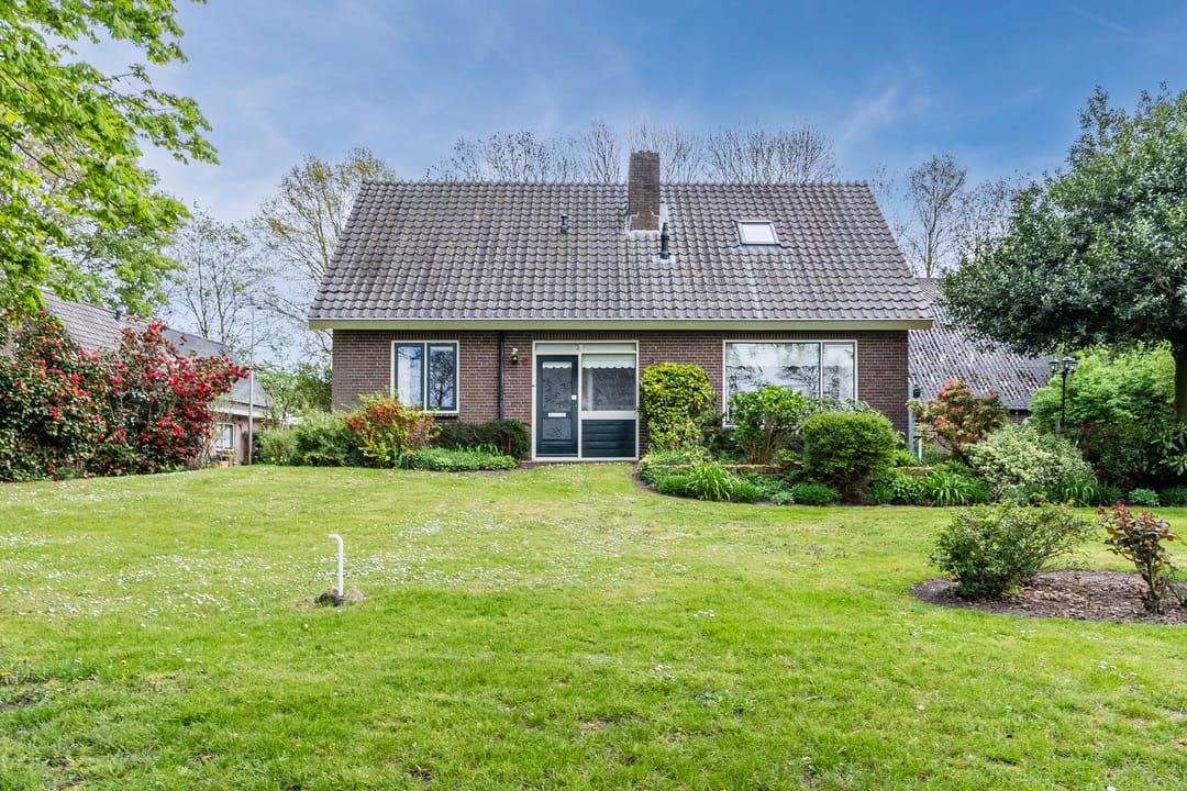 Photo 1 of Oosterweg 17