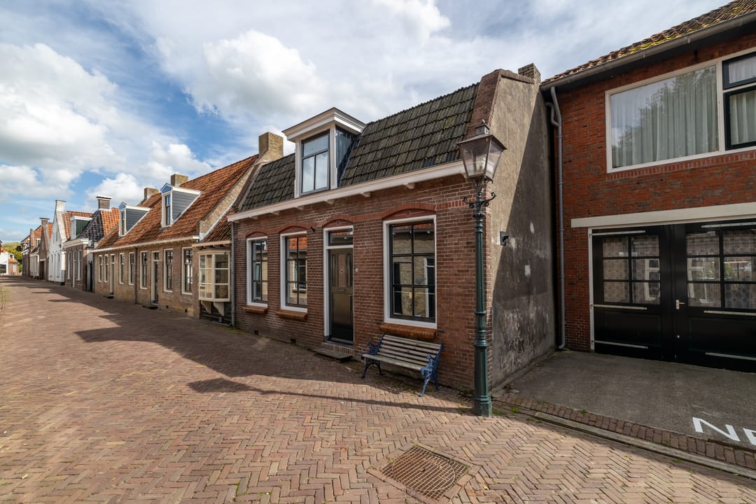 Photo 2 of Dubbelstraat 128