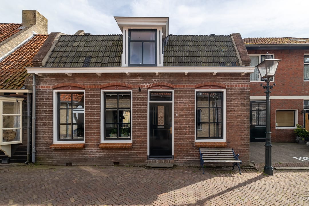 Photo 1 of Dubbelstraat 128