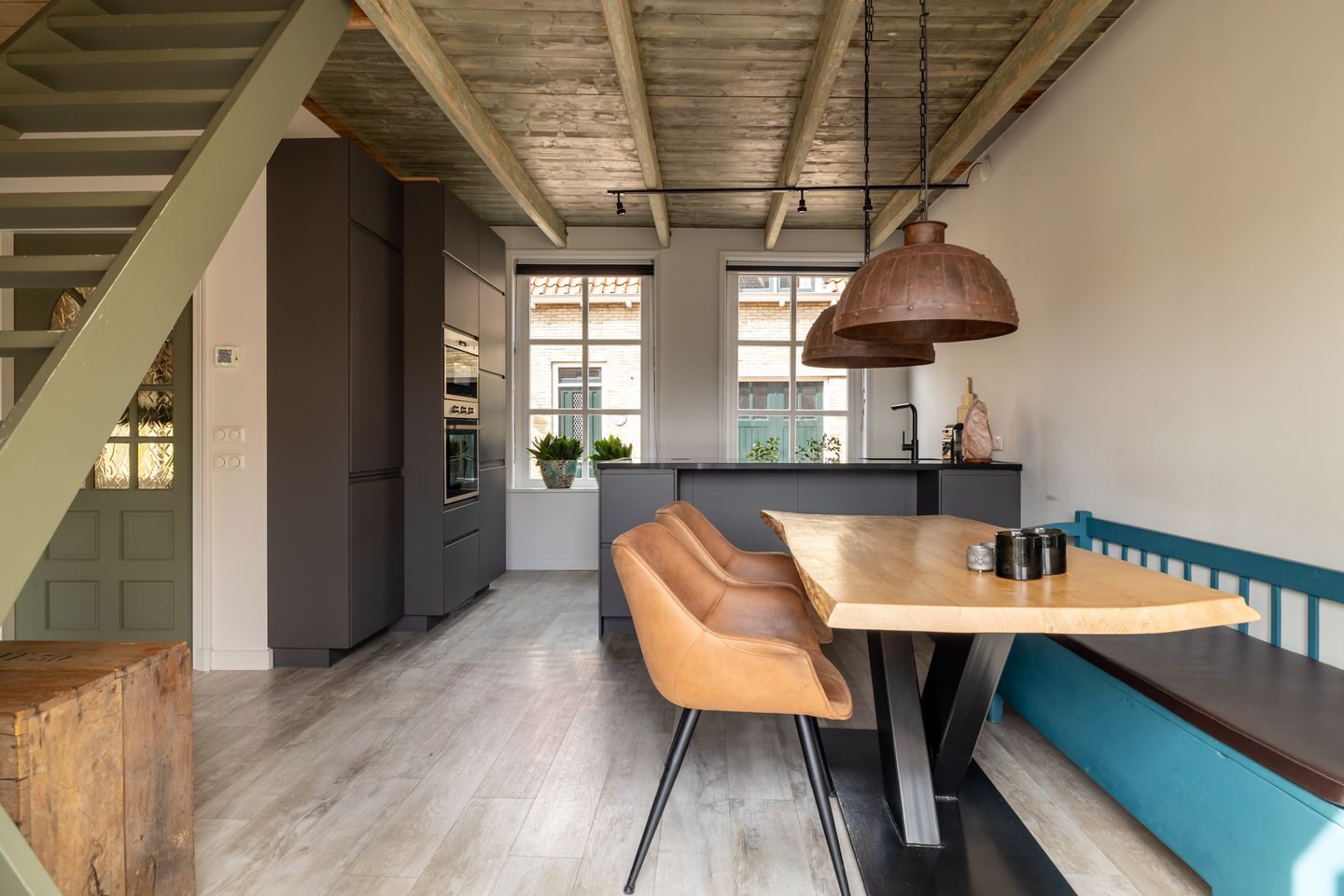 Photo 14 of Dubbelstraat 128