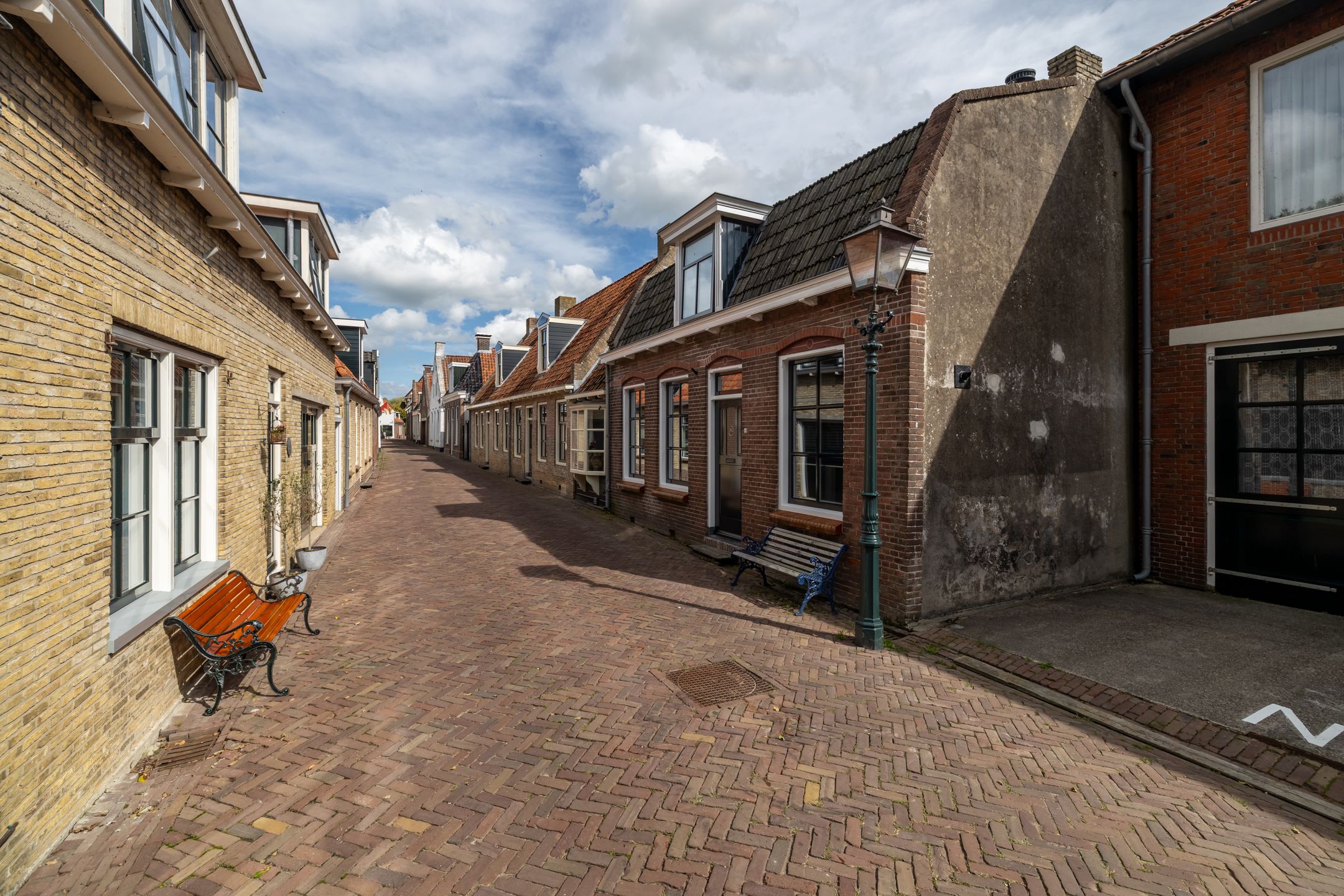 Photo 3 of Dubbelstraat 128