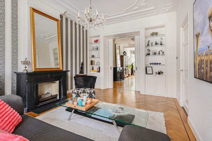 Tussenwoning te koop: Emmastraat 1C, 'S-Gravenhage