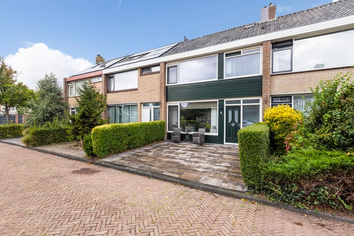 Tussenwoning te koop: Kievitstraat 8, Maassluis