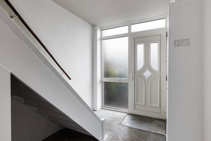 Tussenwoning te koop: Kievitstraat 8, Maassluis