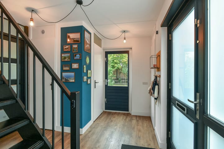 Hoekwoning te koop: Wouter van den Born-plantsoen 6, Renkum