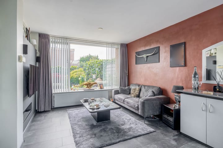 Tussenwoning te koop: Ds Th Rijckewaerdstraat 43, Brielle