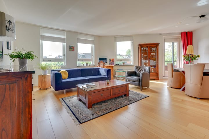 Appartement te koop: Galerijmuur 6, Houten