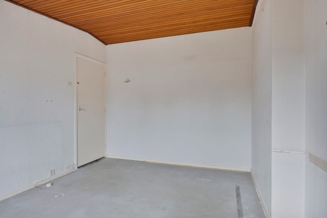 Photo 17 of Irenestraat 7