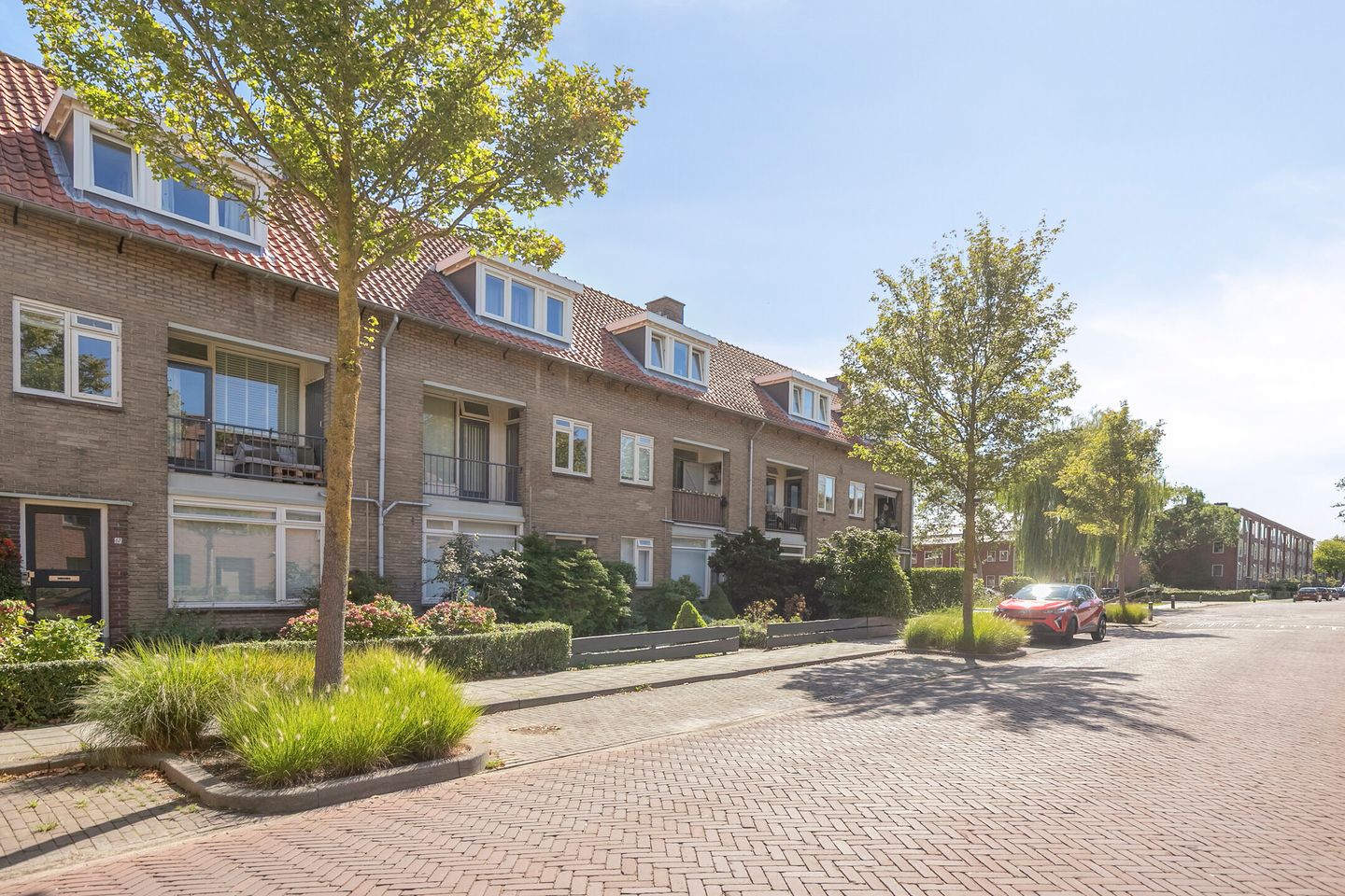 Photo 20 of De Ruyterstraat 67