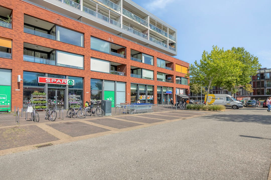 Photo 22 of De Ruyterstraat 67