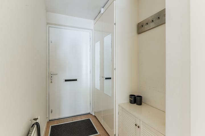 Tussenwoning te koop: Moerkapellestraat 40, Tilburg