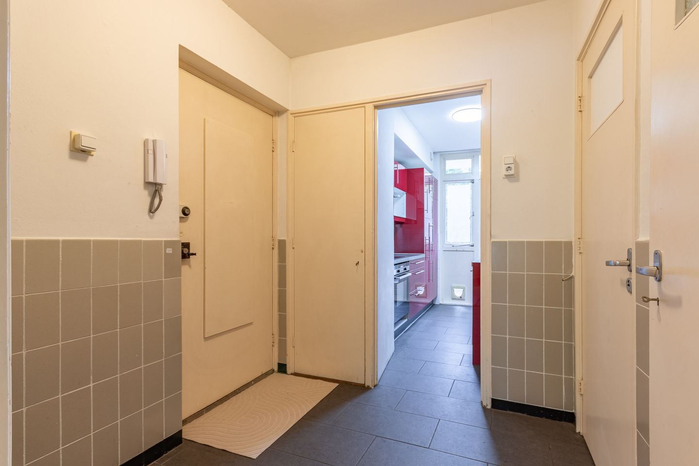 Photo 19 of Tolsteegplantsoen 3