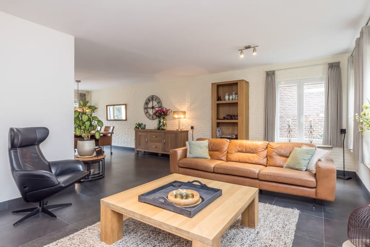 Vrijstaande woning te koop: Dorpsstraat 54, Schinnen