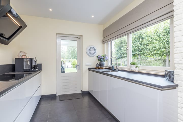 Vrijstaande woning te koop: Dorpsstraat 54, Schinnen