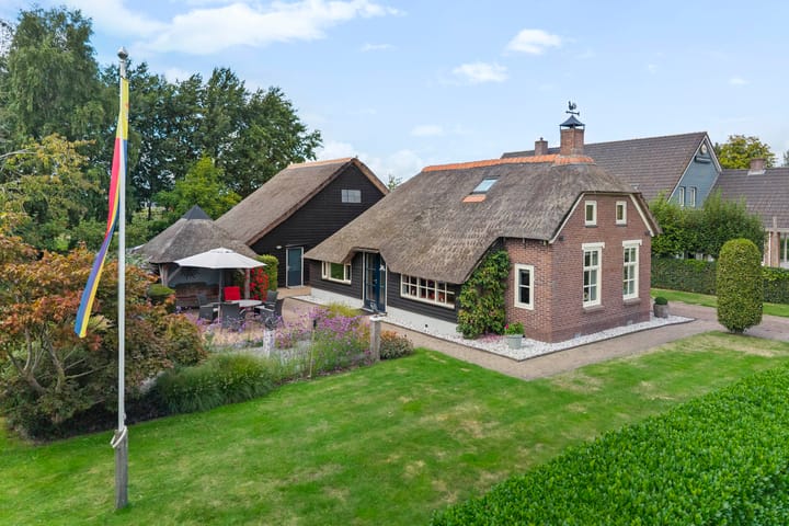 Vrijstaande woning te koop: Vosjacht 8, Giethoorn