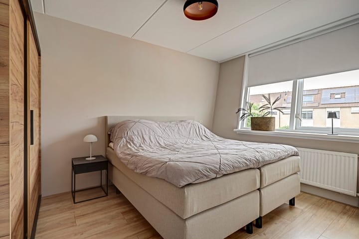 Foto 4 van Korenbloemlaan 4