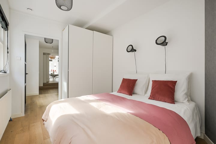 Foto 4 van Warmoesstraat 26-F