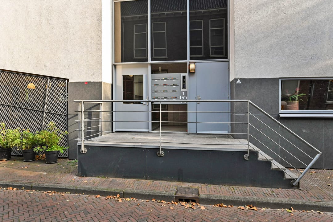 Photo 8 of Vaandelstraat 15