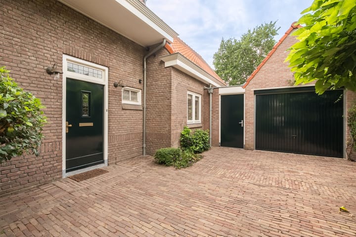 Vrijstaande woning te koop: Nassauweg 8, Wageningen