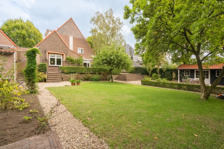 Vrijstaande woning te koop: Nassauweg 8, Wageningen