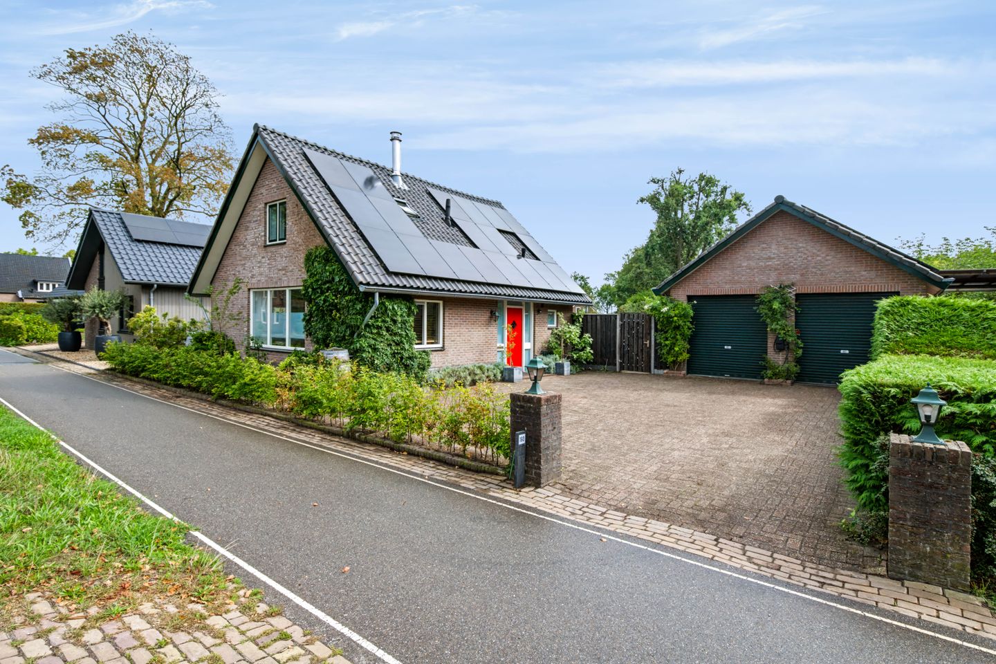 Foto 1 van Hoofdweg 160